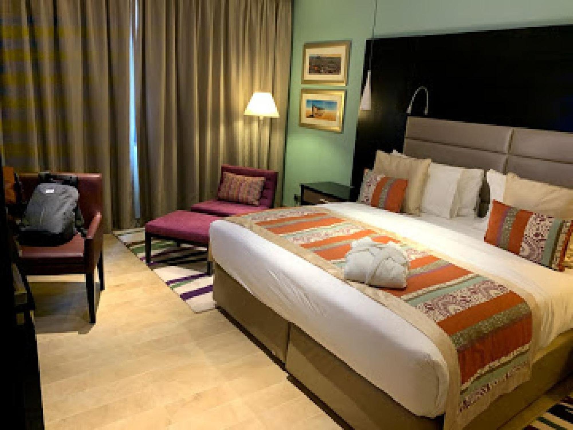 Room In Lodge - The Providence Hotel By Mantis Ikeja Kültér fotó