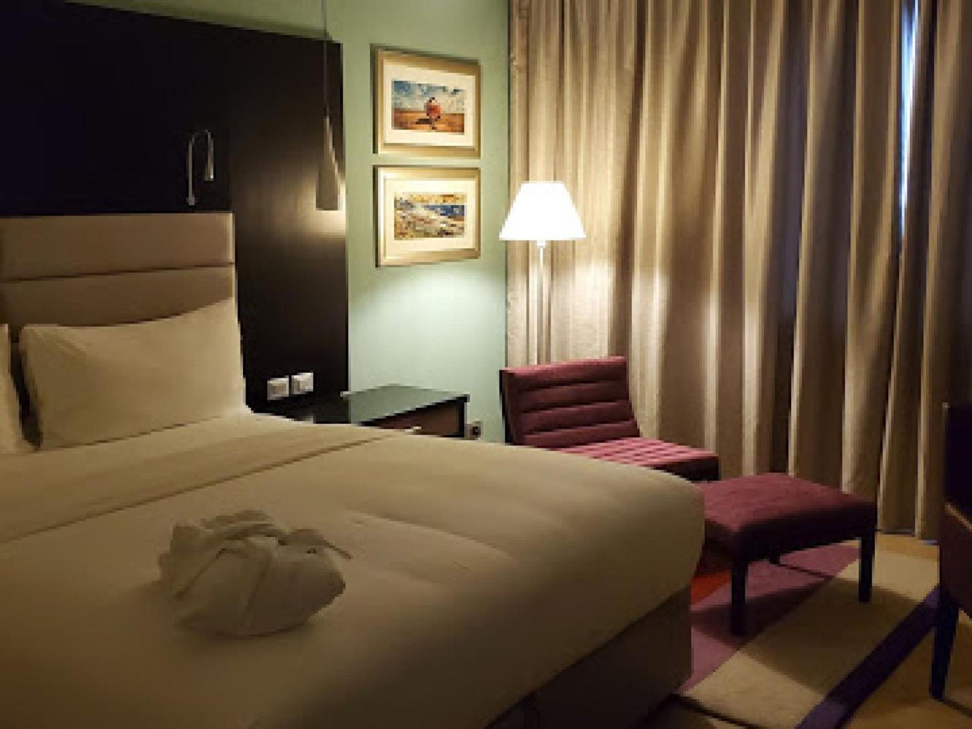 Room In Lodge - The Providence Hotel By Mantis Ikeja Kültér fotó